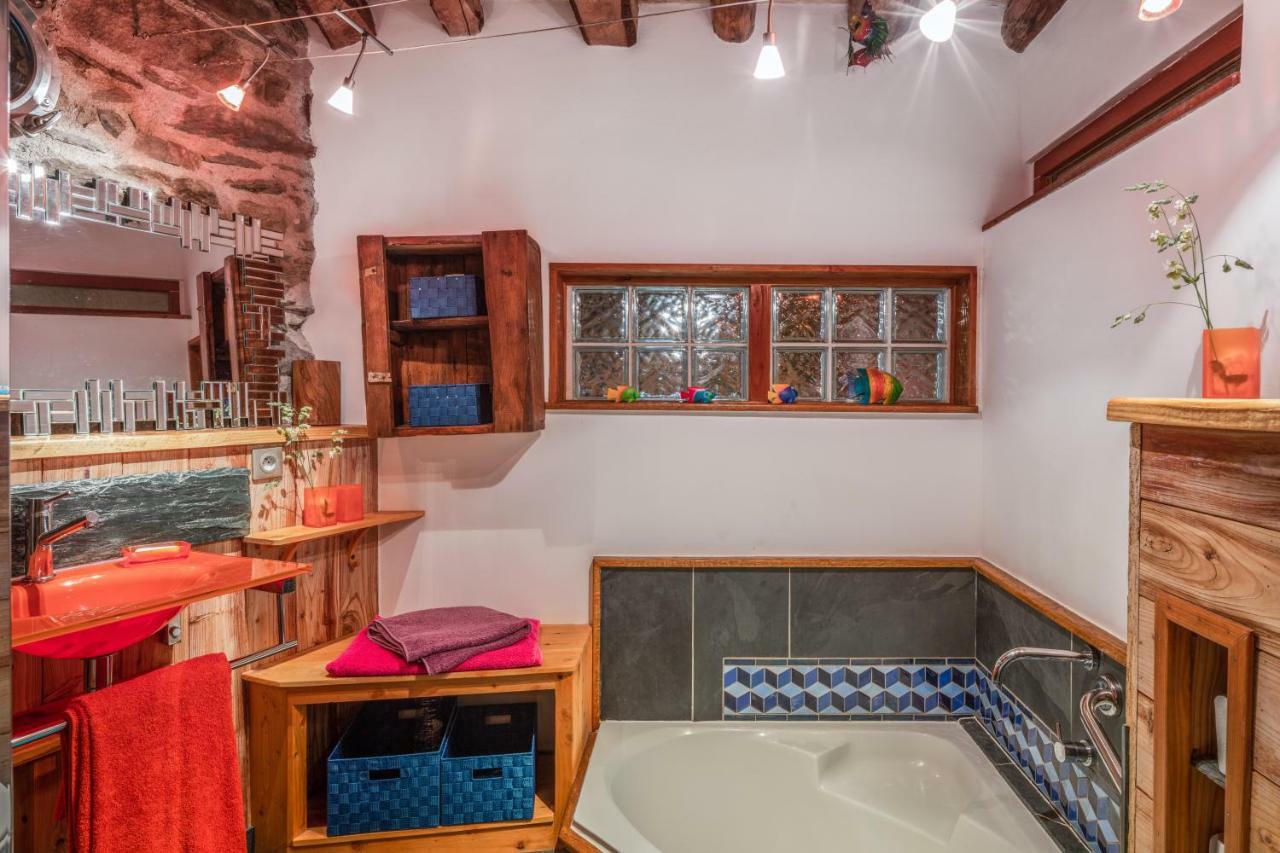 The Dragon Barn - Studio Ascou Esterno foto